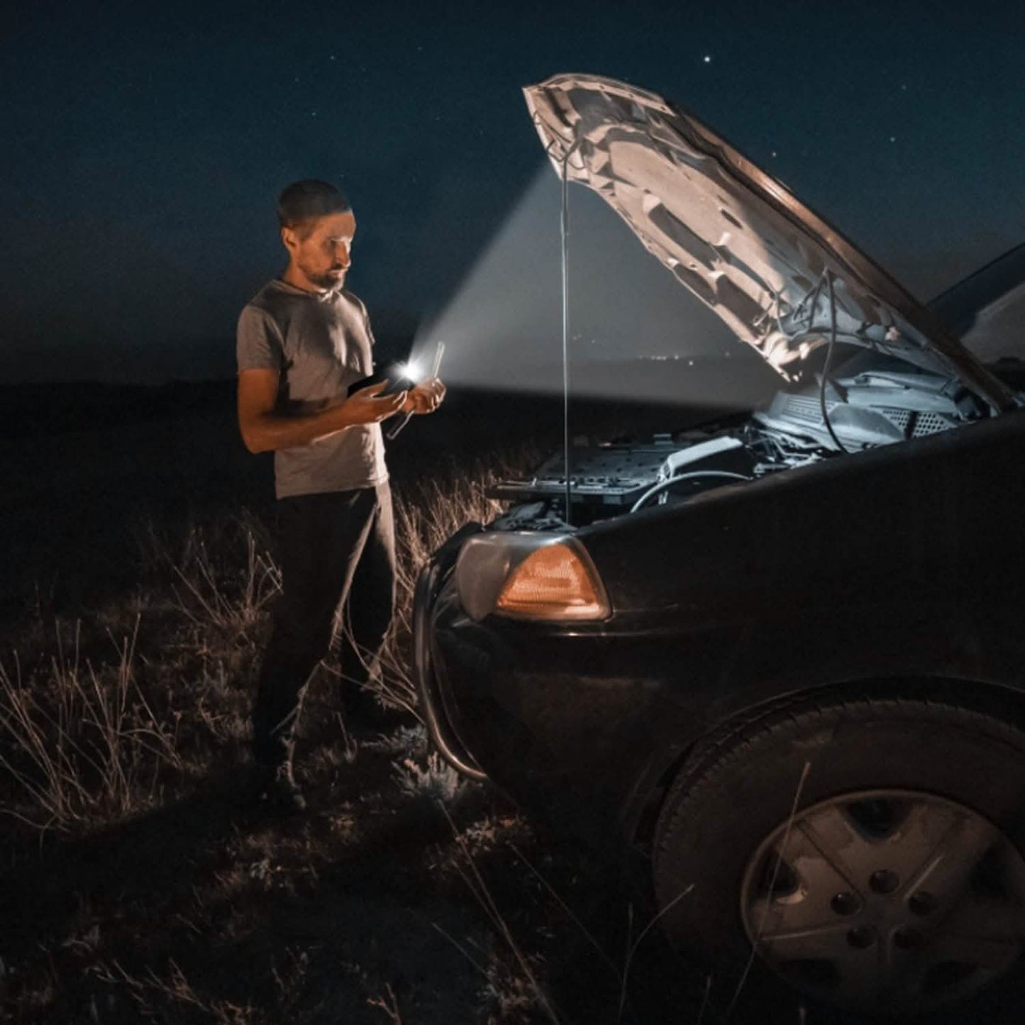 12V Car Jumper Starter 300A Peak 20000 mAh Battery Charger