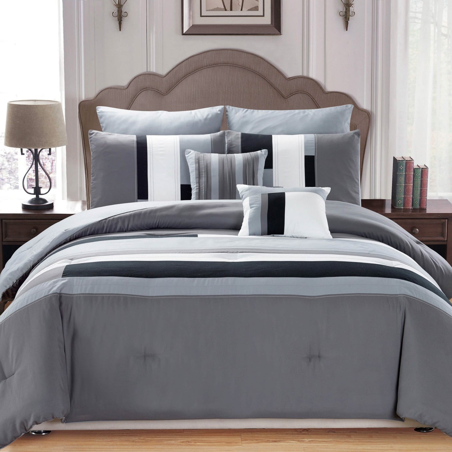 7-Piece: Luxury Bordered Queen Comforter Set