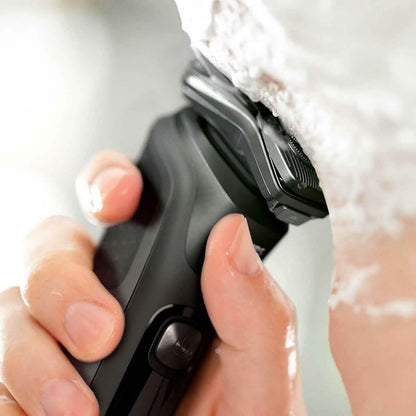 Philips Wet & Dry Shaver 5000 with SkinIQ Tech + Shave Heads, Charging & Cleaning Base (Refurbished)
